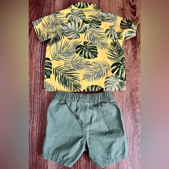 NWOT Children’s Place Button Down Shirt & Matching Short Set Size 6-9 Months - Picture 7 of 7